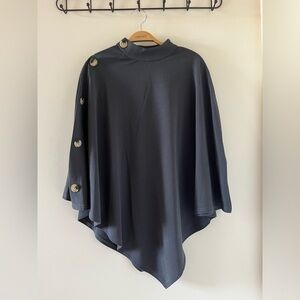 Grey cape/poncho 🩶